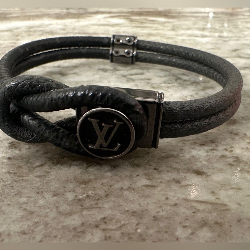 Luis vuitton bracelet